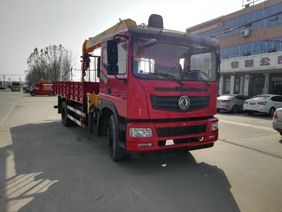 東風153新款單橋隨車吊