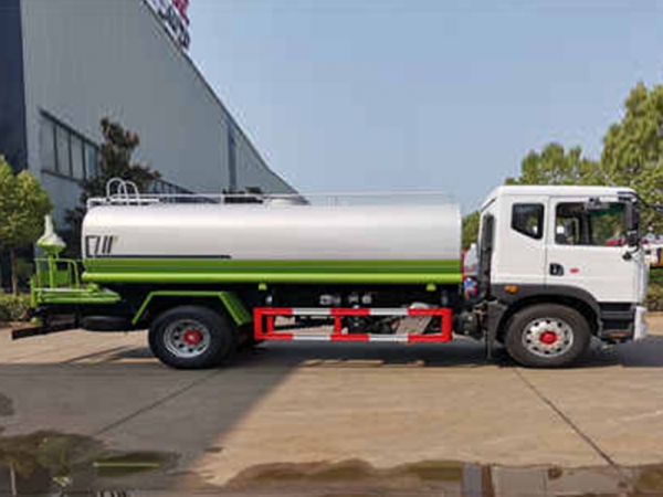 國六15方東風D9灑水車